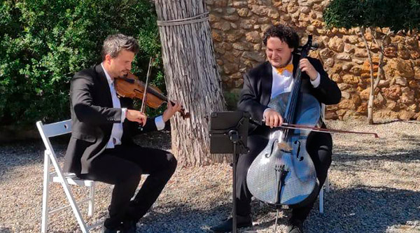 25 de juny Violí i cello Joan i Edmon celebració castell de tamarit